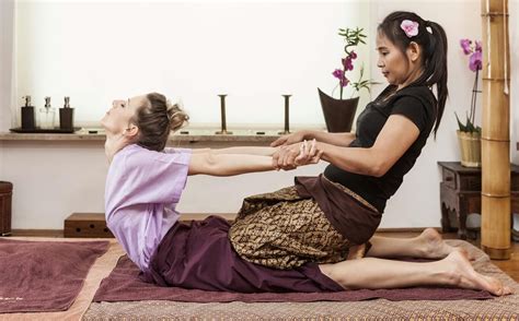 Massage sensuel complet du corps Massage sexuel Hüldenberg